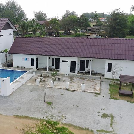 Kamalia Villas Kampung Penarik ภายนอก รูปภาพ