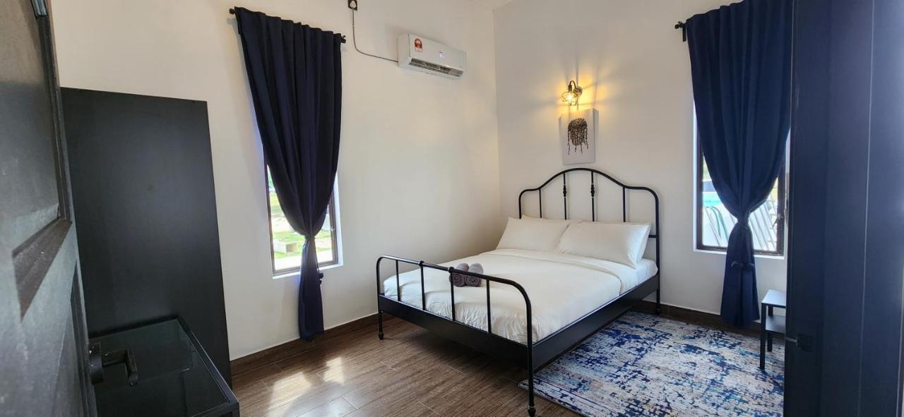 Kamalia Villas Kampung Penarik ภายนอก รูปภาพ